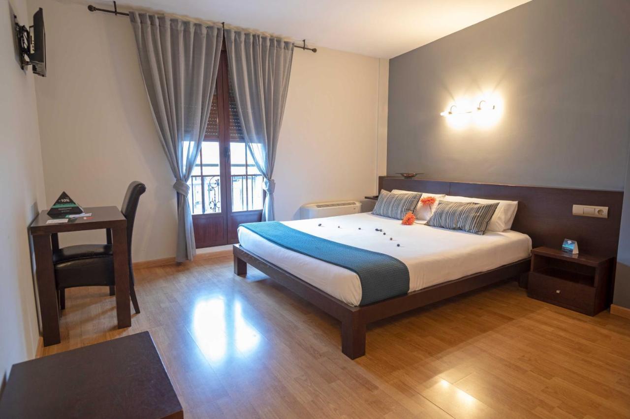Hotel Alda Tordesillas Bagian luar foto
